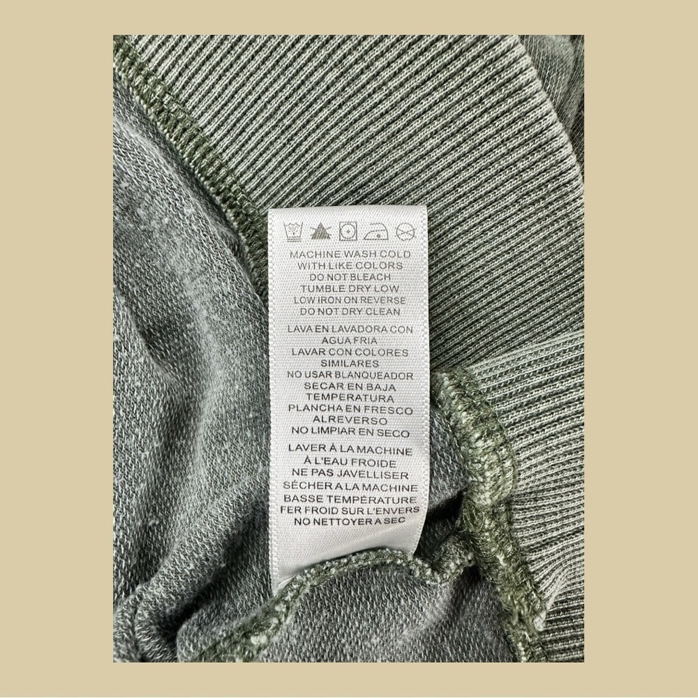Standard Grace - Mossy Green Leopard Top M - Picture 9 of 10